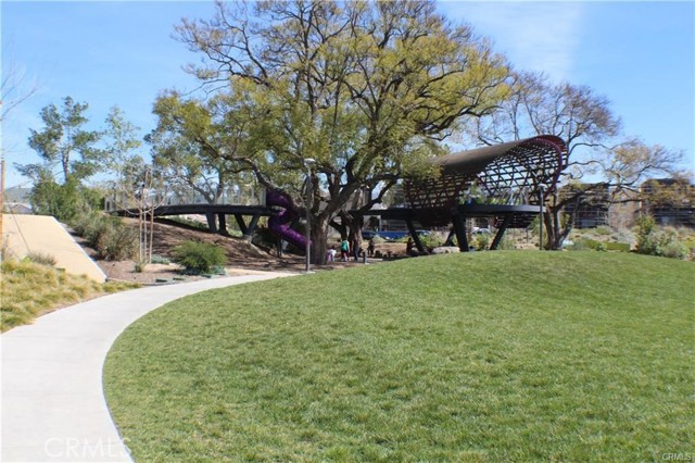 Detail Gallery Image 39 of 49 For 140 Paramount, Irvine,  CA 92618 - 3 Beds | 3/1 Baths