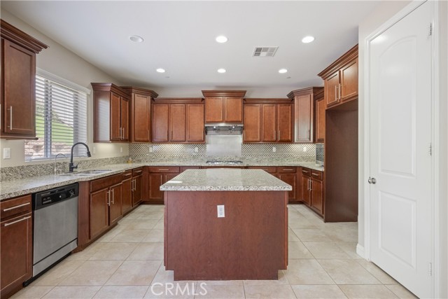 Detail Gallery Image 22 of 54 For 12221 Dewar Dr, Riverside,  CA 92505 - 4 Beds | 3 Baths