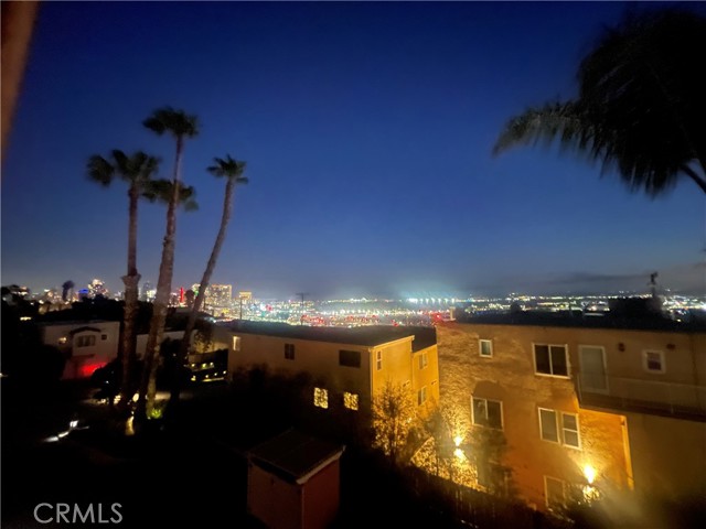 Detail Gallery Image 5 of 38 For 2920 Columbia St #D,  San Diego,  CA 92103 - 2 Beds | 2 Baths