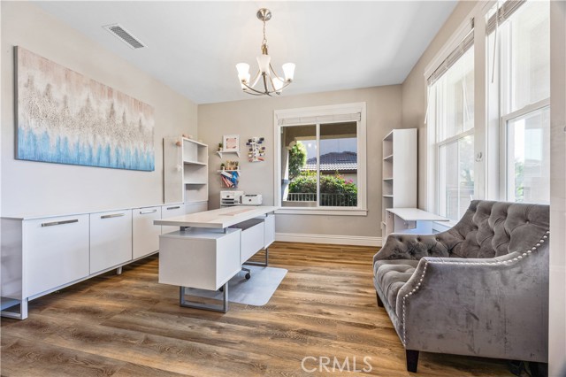 Detail Gallery Image 5 of 48 For 23850 Hollingsworth Dr, Murrieta,  CA 92562 - 4 Beds | 3/1 Baths