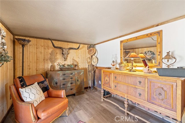 4333 Highway 33, New Cuyama CA: https://media.crmls.org/medias/25cc8d38-ed58-473f-92c2-8aaaba3a1e83.jpg