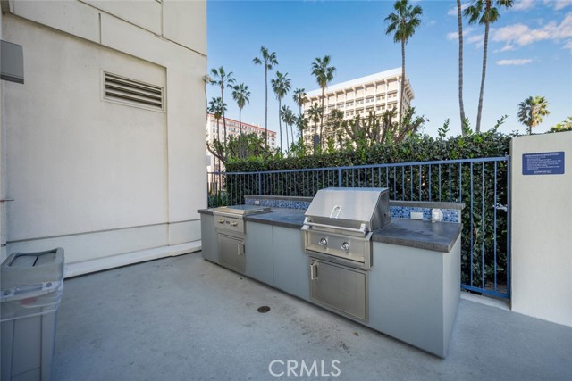 Detail Gallery Image 27 of 38 For 525 E Seaside Way #409,  Long Beach,  CA 90802 - 2 Beds | 2 Baths