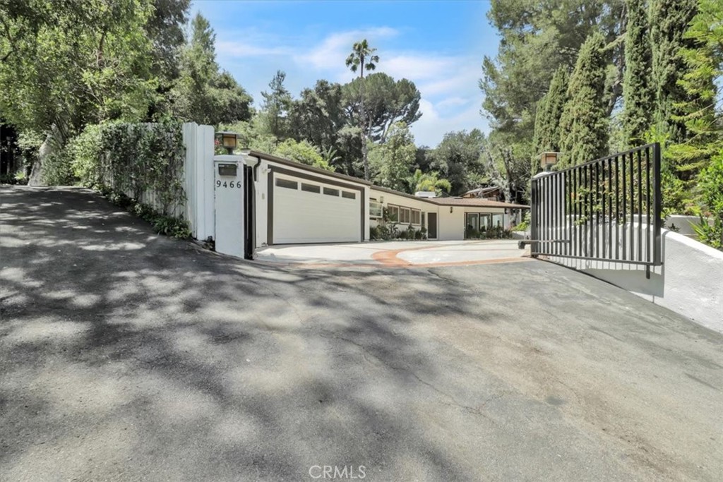 9466 Hidden Valley Place