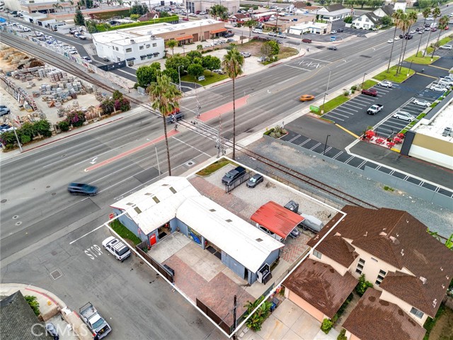 7511 Warner Avenue, Huntington Beach, California 92647, ,Commercial Sale,For Sale,7511 Warner Avenue,CROC23180499