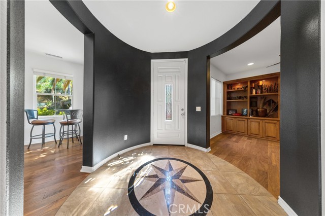 27126 Coral Bells Way, Murrieta CA: https://media.crmls.org/medias/25ce4e76-ba96-4140-8681-728324e1d392.jpg