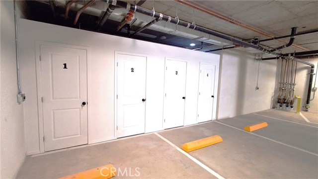 4036 Rosemont Avenue, Montrose CA: https://media.crmls.org/medias/25cea793-fa15-47ad-9d43-78652b4b7e21.jpg