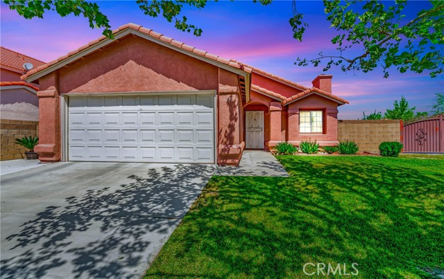 Detail Gallery Image 2 of 45 For 1739 Michael Dr, Lancaster,  CA 93535 - 3 Beds | 2 Baths
