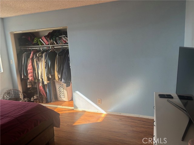 Detail Gallery Image 15 of 32 For 11545 Honeyglen, Pacoima,  CA 91331 - 3 Beds | 3 Baths