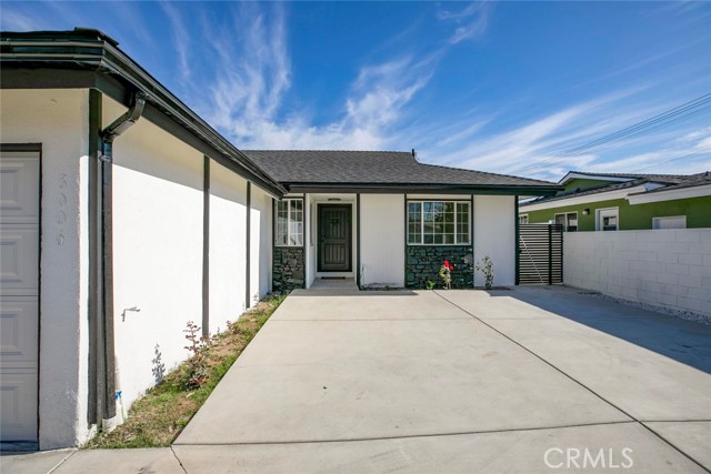 Detail Gallery Image 3 of 46 For 8006 Ben Ave, North Hollywood,  CA 91605 - 3 Beds | 2 Baths