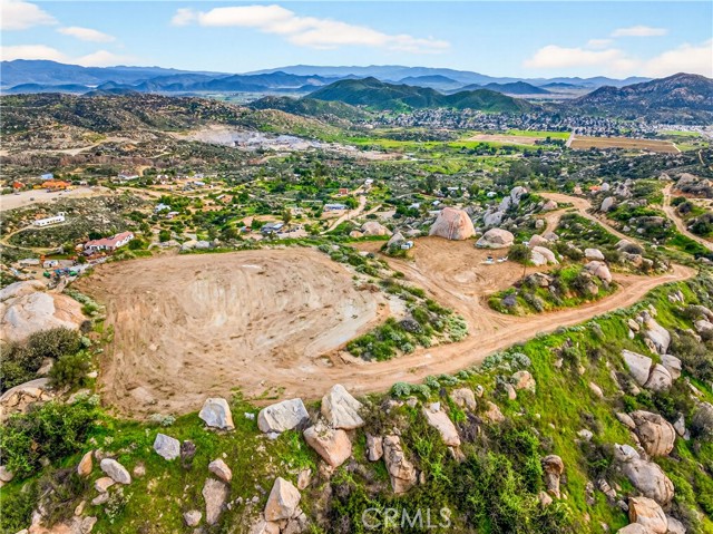 Detail Gallery Image 12 of 51 For 31300 Ruth Ln, Homeland,  CA 92548 - – Beds | – Baths