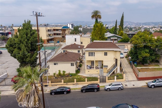 317 N Occidental Boulevard, Los Angeles CA: https://media.crmls.org/medias/25d051ae-e418-4735-ac41-d99156b263b9.jpg