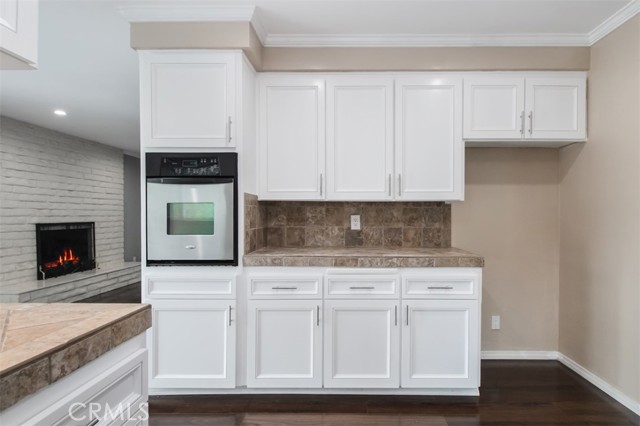 Detail Gallery Image 8 of 27 For 4867 Noble, Sherman Oaks,  CA 91403 - 3 Beds | 2 Baths