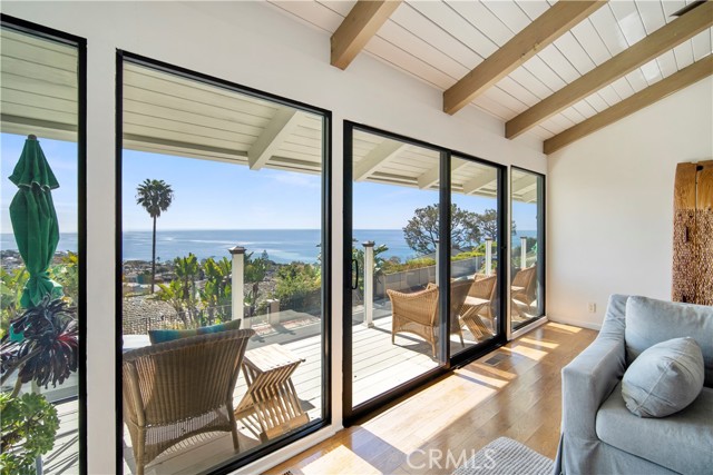 Detail Gallery Image 17 of 54 For 19 N Vista De La Luna, Laguna Beach,  CA 92651 - 3 Beds | 2 Baths