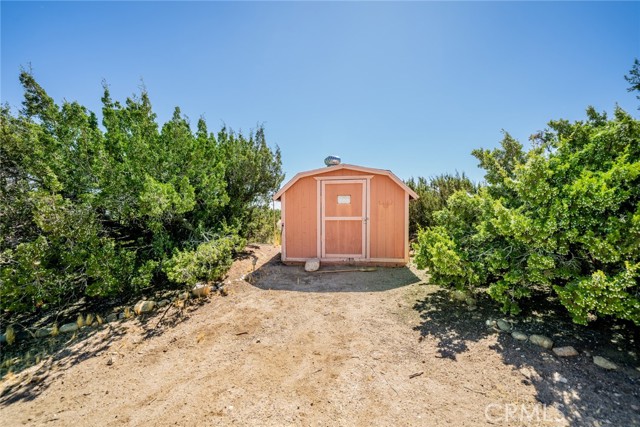 Detail Gallery Image 44 of 56 For 1990 Vista Rd, Pinon Hills,  CA 92371 - 3 Beds | 2 Baths