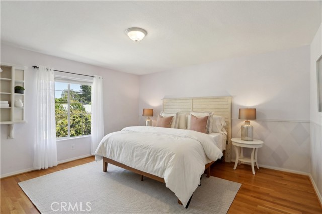5347 Hinton Avenue, Woodland Hills CA: https://media.crmls.org/medias/25d10205-bab4-4b47-aebb-7ccb43859fc7.jpg