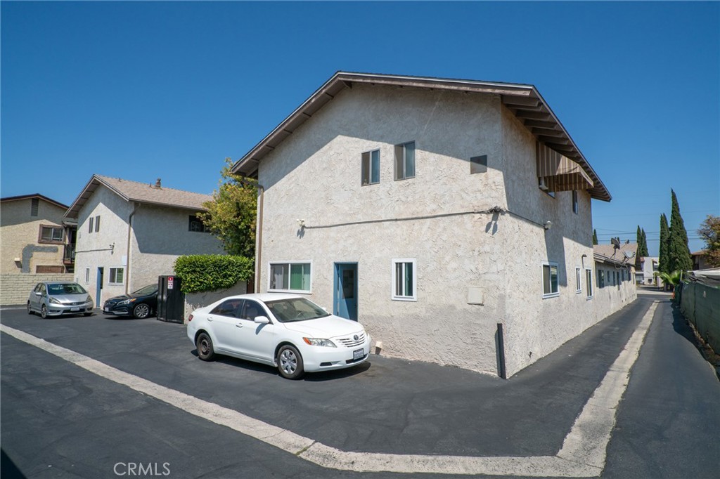 MLS #OC25193169 image #8