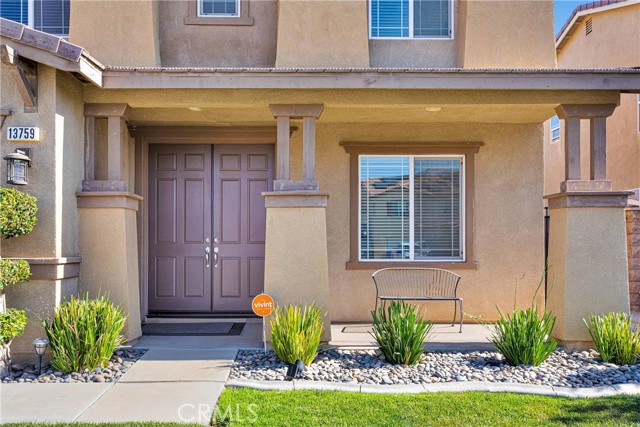 Detail Gallery Image 4 of 49 For 13759 Sahara Ln, Victorville,  CA 92394 - 4 Beds | 2/1 Baths