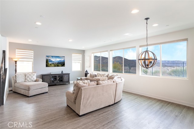 Detail Gallery Image 7 of 34 For 24449 Payton Dr, Lake Elsinore,  CA 92532 - 4 Beds | 3 Baths