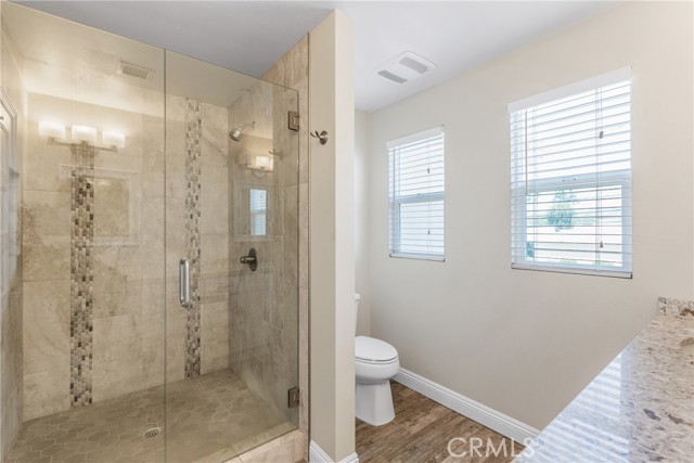 Detail Gallery Image 12 of 20 For 1529 Patricia Ave #6,  Simi Valley,  CA 93065 - 3 Beds | 2/1 Baths