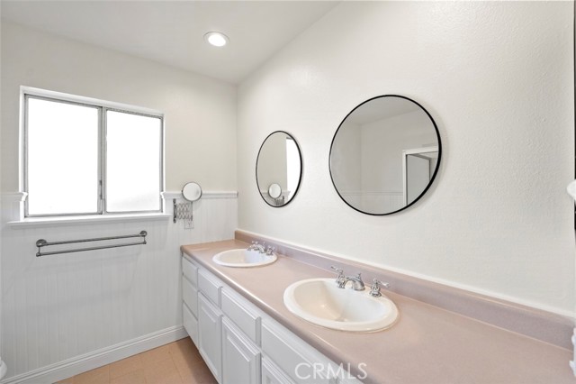 Detail Gallery Image 19 of 36 For 6553 Smoke Tree Ave, Oak Park,  CA 91377 - 3 Beds | 2 Baths