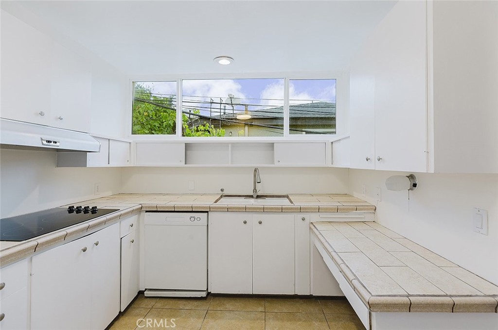 MLS #SR25248770 image #11