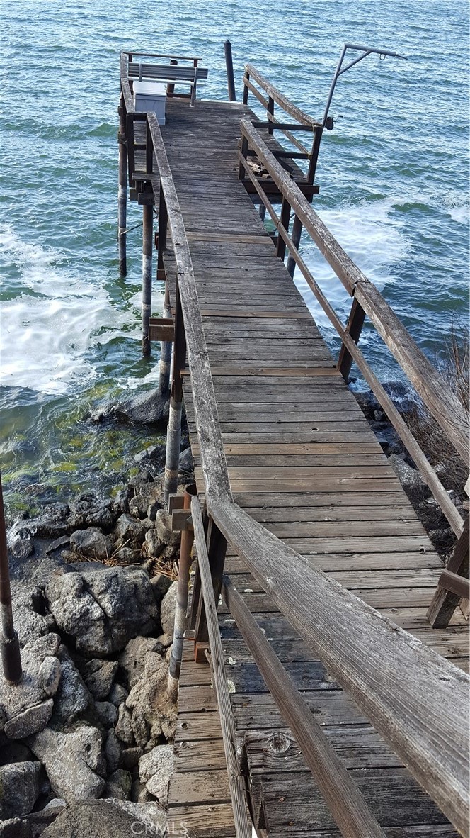 https://media.crmls.org/medias/25d41a30-e9e0-487c-a577-c40865ff26d8.jpg?preset=X-Large