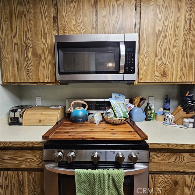 Detail Gallery Image 17 of 44 For 12121 Centralia St #111,  Lakewood,  CA 90715 - 1 Beds | 1 Baths