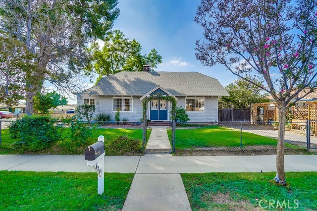 600 W 10th St, Azusa, CA 91702