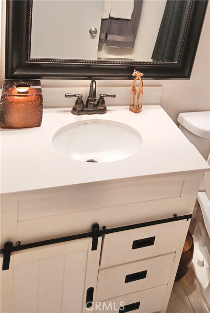 Detail Gallery Image 7 of 16 For 2617 Pinon Springs Cir #B,  Bakersfield,  CA 93309 - 2 Beds | 2 Baths