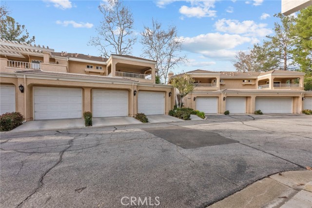 Detail Gallery Image 32 of 32 For 24013 Arroyo Park #42,  Valencia,  CA 91355 - 2 Beds | 2 Baths