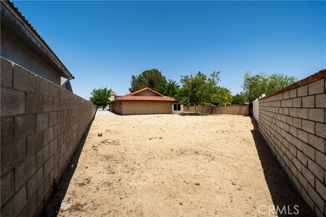 Detail Gallery Image 24 of 31 For 18625 Catalina Rd, Victorville,  CA 92395 - 3 Beds | 2 Baths