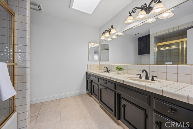 11717 Old Town Road, Bakersfield CA: https://media.crmls.org/medias/25d59e92-0a29-4d5c-91a5-12b9cc981cc5.jpg