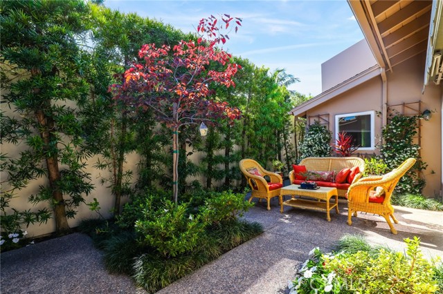 Image 5 of 40 For 377 Galleon Way