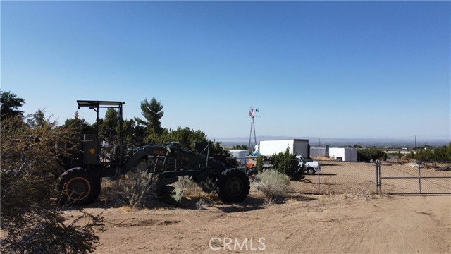 2390 Trinity Road, Pinon Hills CA: https://media.crmls.org/medias/25d64c23-6698-49af-a152-88c0083cbbff.jpg
