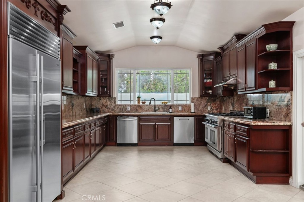 MLS #OC26151633 image #20