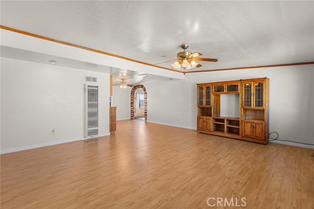 Detail Gallery Image 8 of 31 For 21103 Wigwam St, Apple Valley,  CA 92307 - 3 Beds | 1/1 Baths