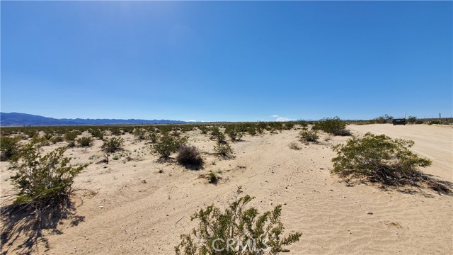 Detail Gallery Image 2 of 12 For 0 Taylor Ln, Twentynine Palms,  CA 92277 - – Beds | – Baths