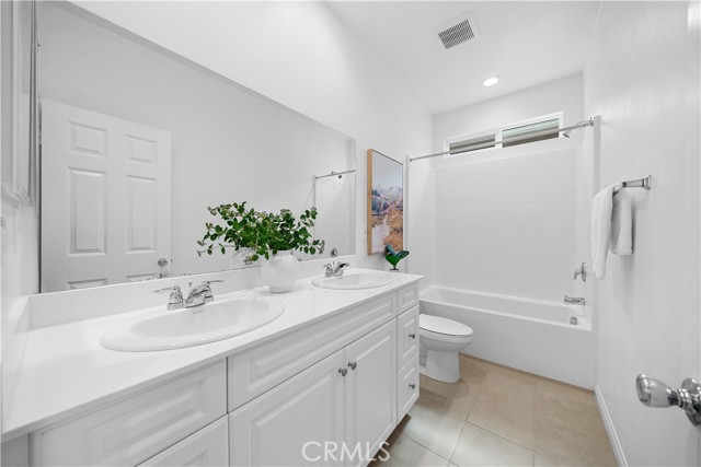 Detail Gallery Image 26 of 45 For 907 E 3rd St, Santa Ana,  CA 92701 - 4 Beds | 3/1 Baths