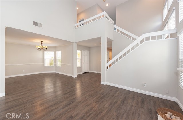 Detail Gallery Image 4 of 30 For 29 Almeria, Irvine,  CA 92614 - 4 Beds | 3 Baths