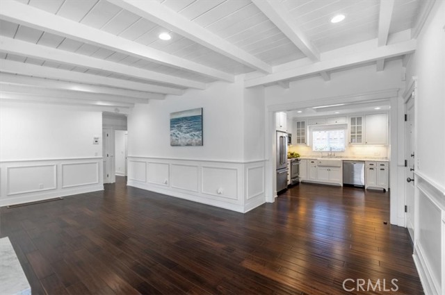 Detail Gallery Image 5 of 30 For 3619 N Poinsettia Ave, Manhattan Beach,  CA 90266 - 3 Beds | 2/1 Baths