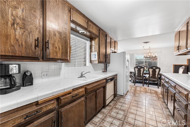 Detail Gallery Image 25 of 43 For 4308 Charter Oaks, Bakersfield,  CA 93309 - 3 Beds | 2 Baths