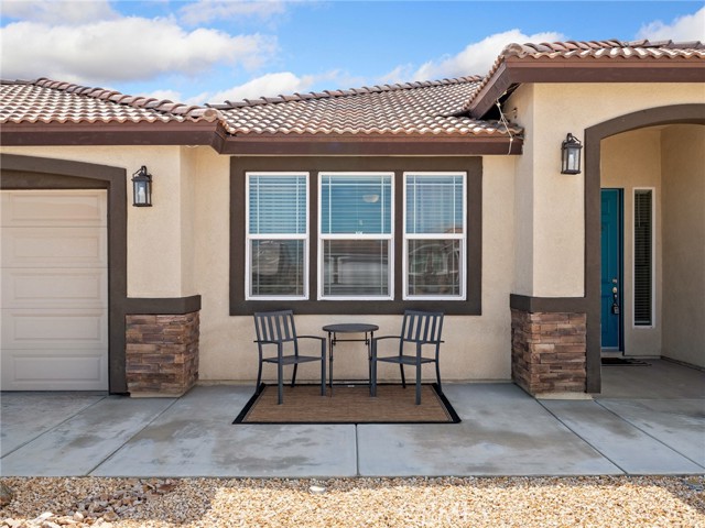 Detail Gallery Image 3 of 50 For 16917 Mora Ct, Hesperia,  CA 92345 - 4 Beds | 3/1 Baths