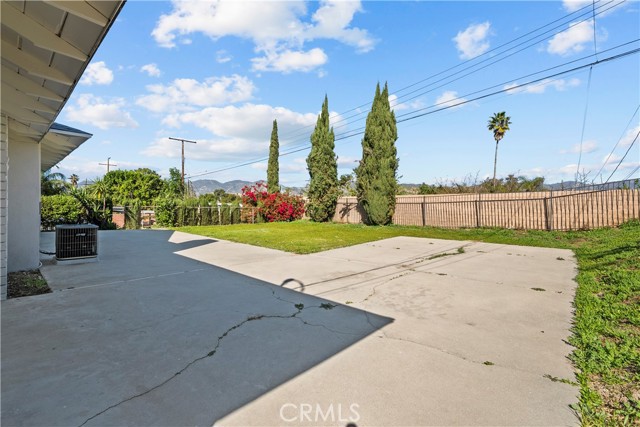 Detail Gallery Image 37 of 45 For 11010 Borden, Pacoima,  CA 91331 - 3 Beds | 2 Baths