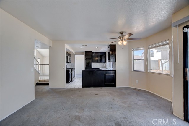 Image 25 of 52 For 681 Goldenrod Street