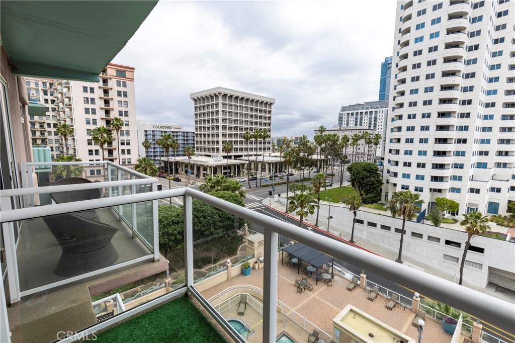 488 E Ocean Boulevard 616