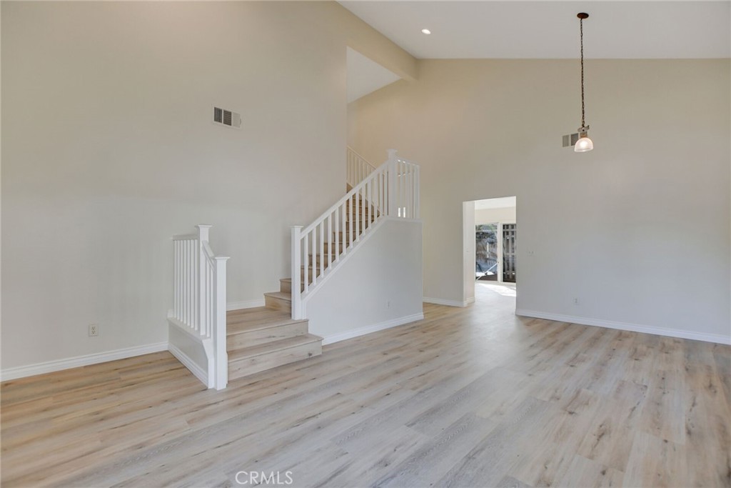 MLS #IV25270136 image #8