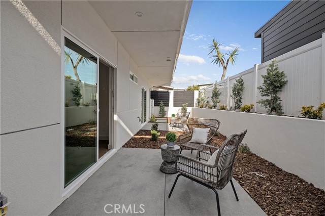 2010 Plant, Redondo Beach, California 90278, 4 Bedrooms Bedrooms, ,4 BathroomsBathrooms,Residential,Sold,Plant,SB23064489