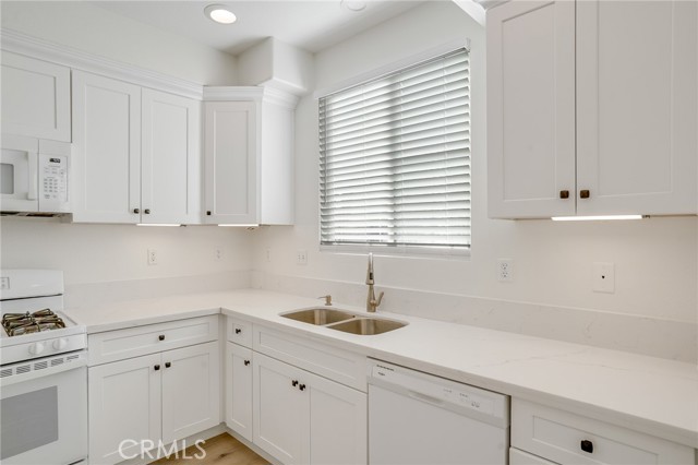 Detail Gallery Image 14 of 52 For 33580 Willow Haven #102,  Murrieta,  CA 92563 - 3 Beds | 2/1 Baths