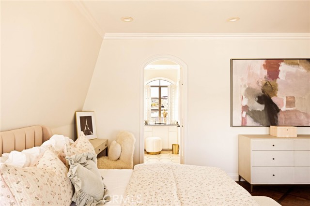 Image 29 of 42 For 2116 Balboa Boulevard