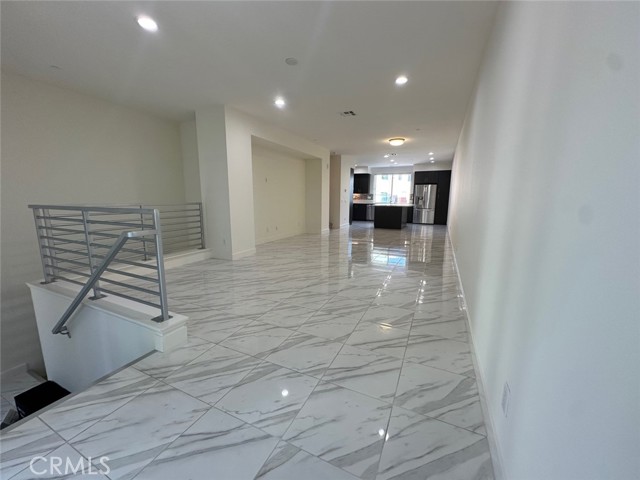 Detail Gallery Image 3 of 19 For 248 Rockefeller, Irvine,  CA 92612 - 3 Beds | 3/1 Baths